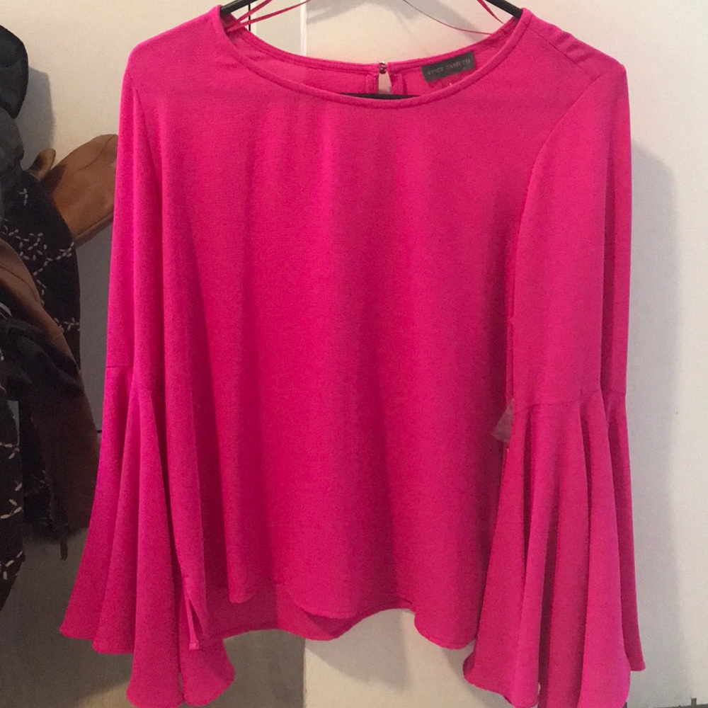 Vince Camuto long sleeve